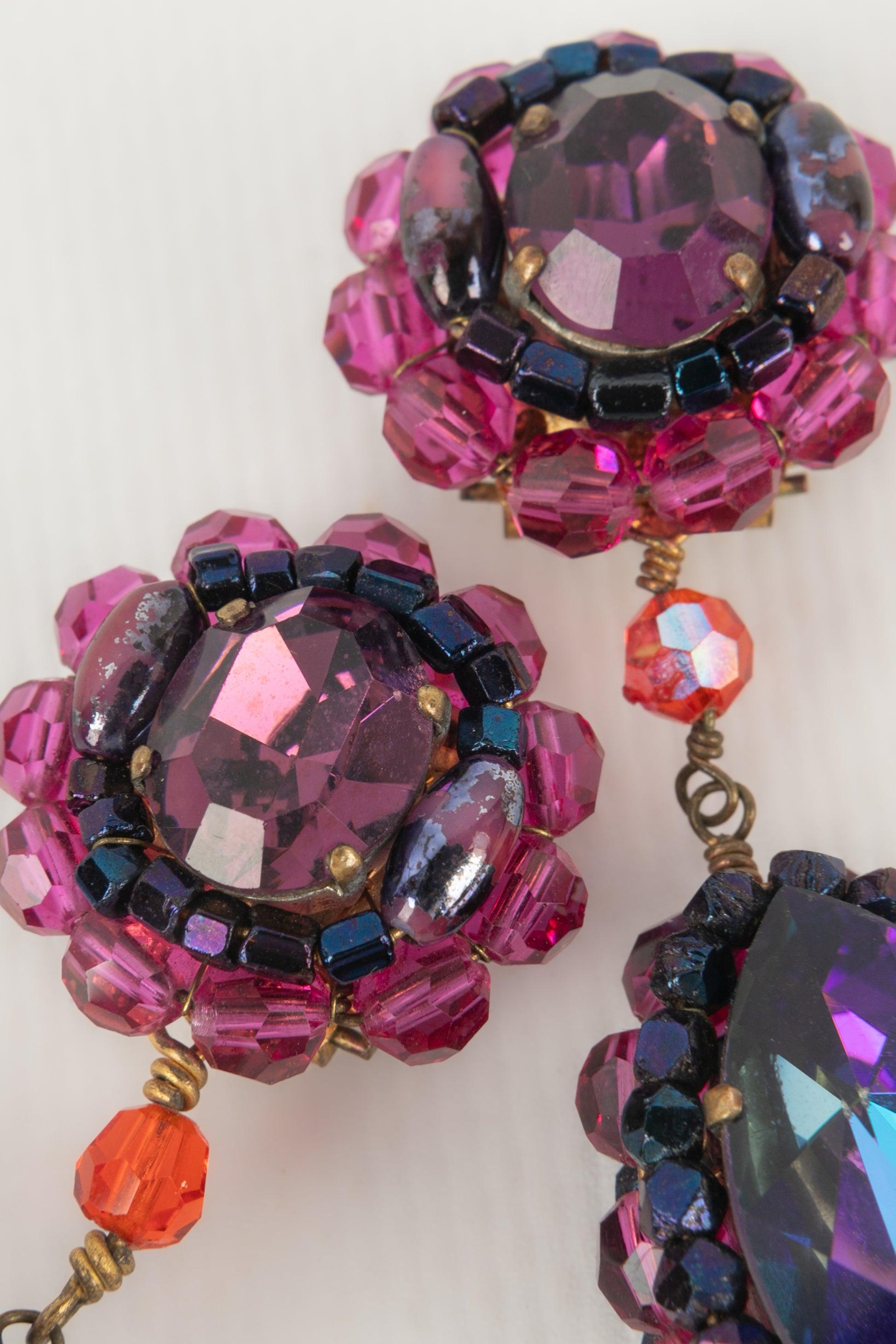 Chanel Pendant Earrings with a Faceted Rhinestone Cabochon by Rousselet In Excellent Condition For Sale In SAINT-OUEN-SUR-SEINE, FR