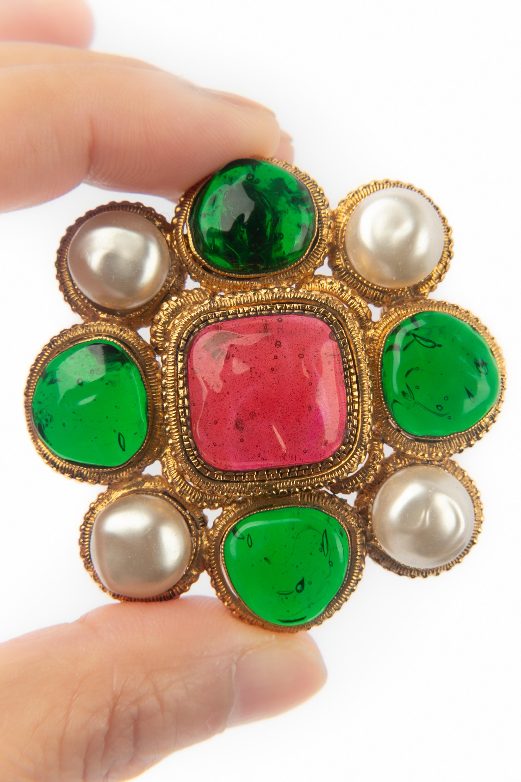 Collana con ciondolo Chanel anni '80 in vendita 4