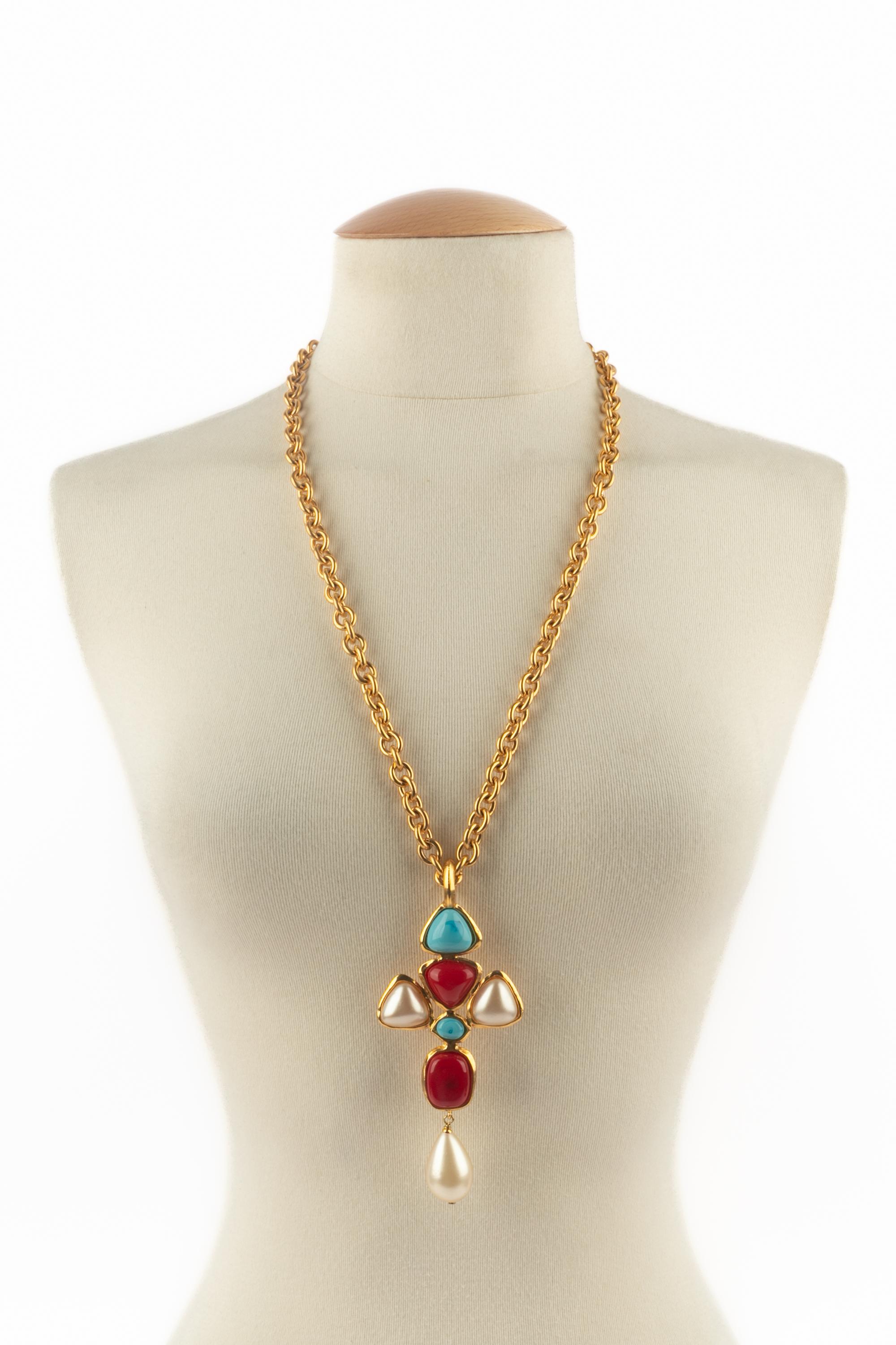 Collana con ciondolo Chanel 1993 in vendita 4