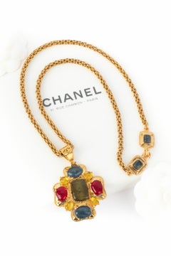 Chanel pendant necklace 1997