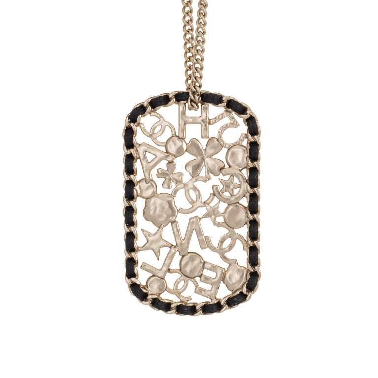 Chanel Pendant Necklace c2020 Mosaic Estate Clover Star CC Logo 23 Chain  For Sale at 1stDibs