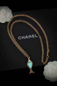 Collana con ciondolo di Chanel