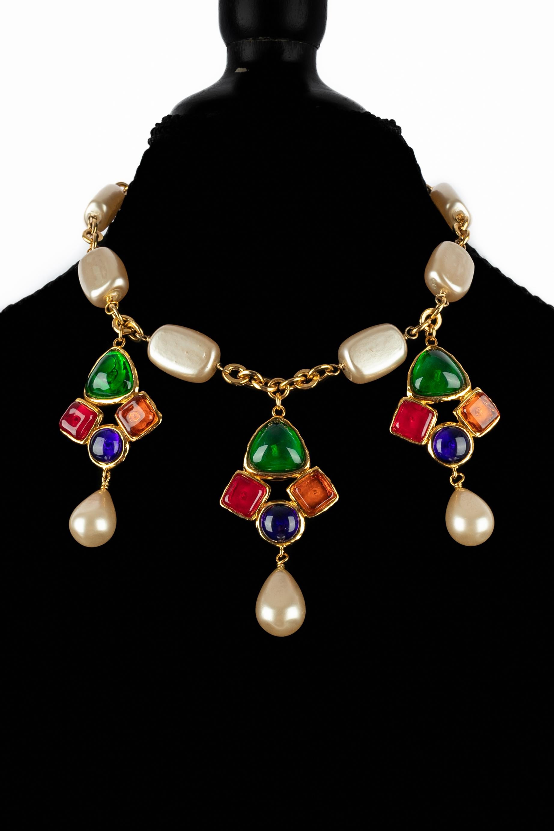 Collana con ciondolo di Chanel In condizioni ottime in vendita a SAINT-OUEN-SUR-SEINE, FR