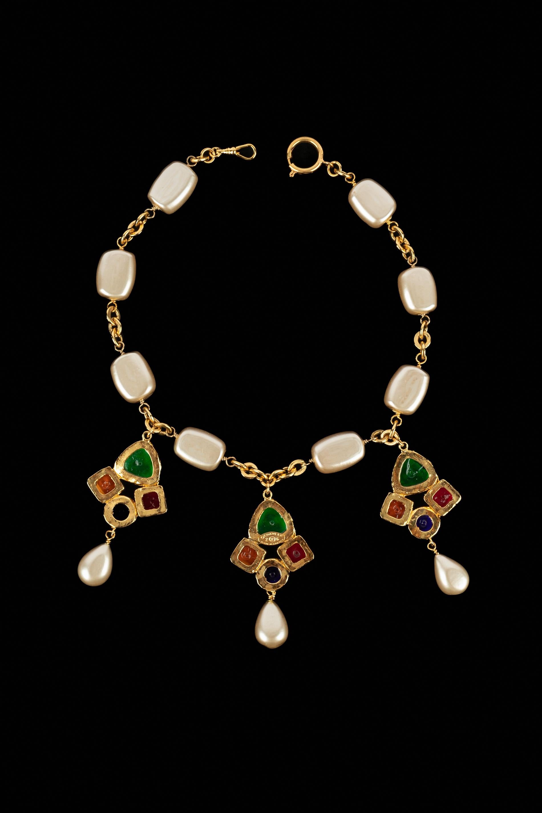 Collana con ciondolo di Chanel in vendita 1