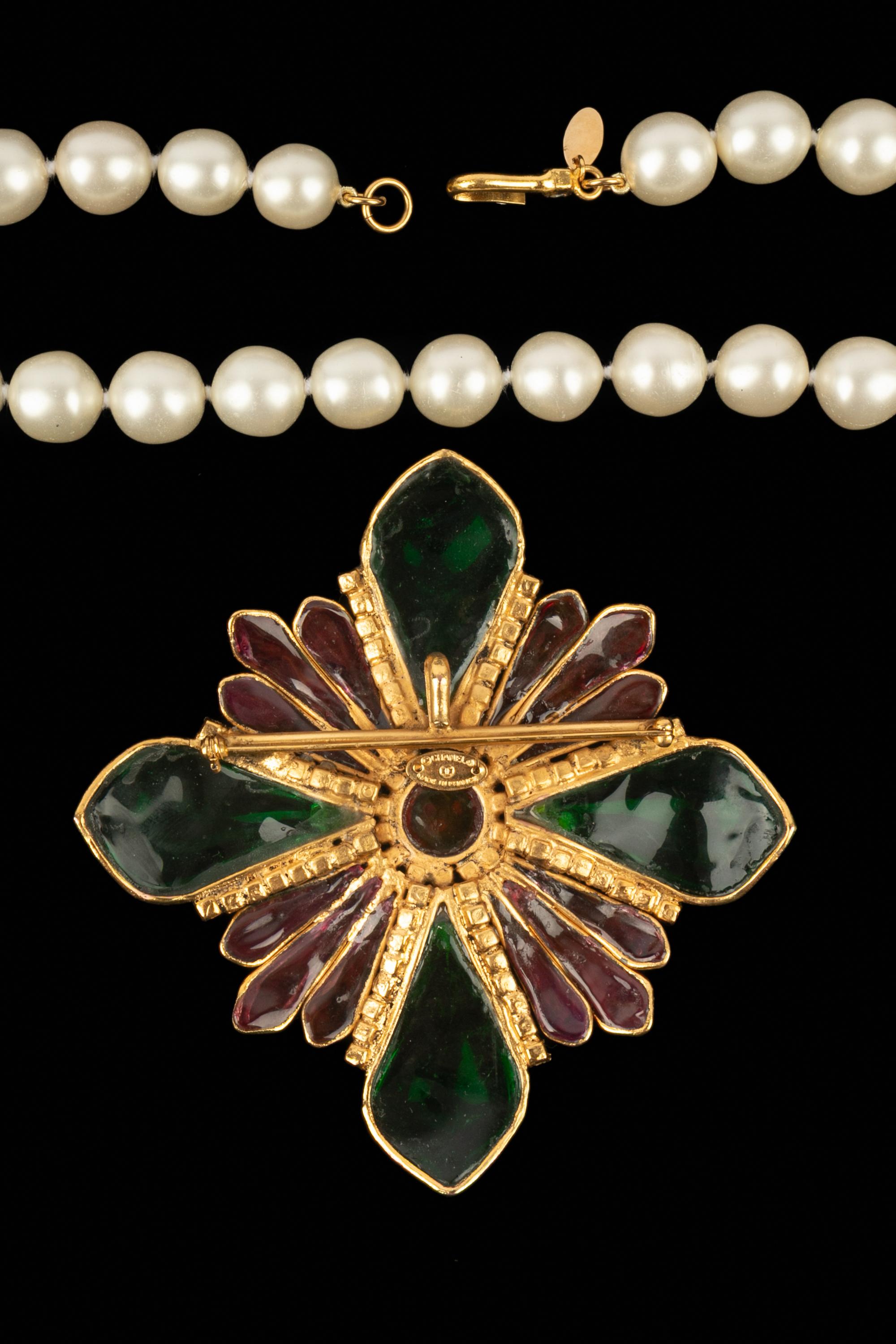 Collar colgante Chanel en venta 1