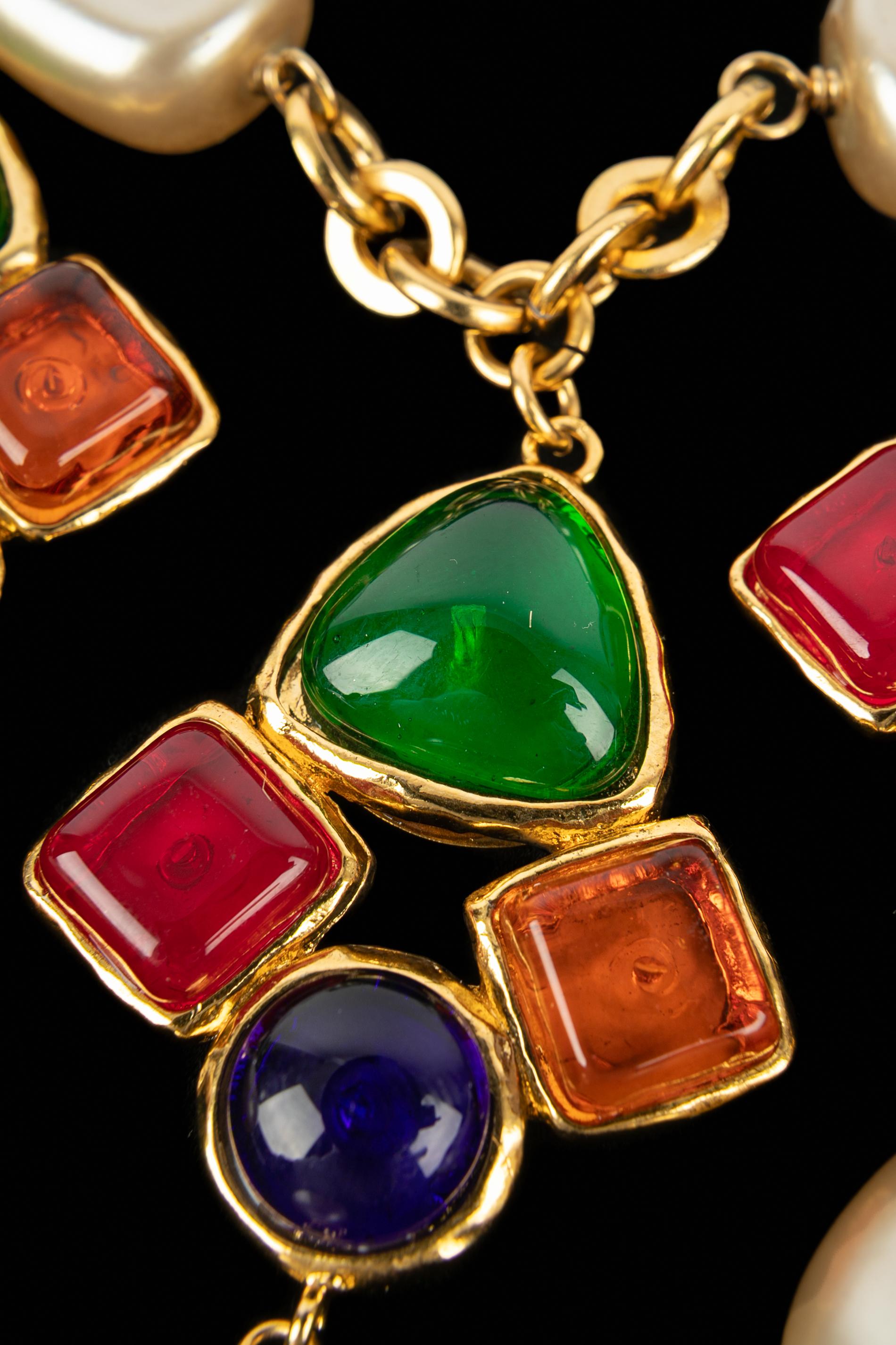 Collana con ciondolo di Chanel in vendita 2
