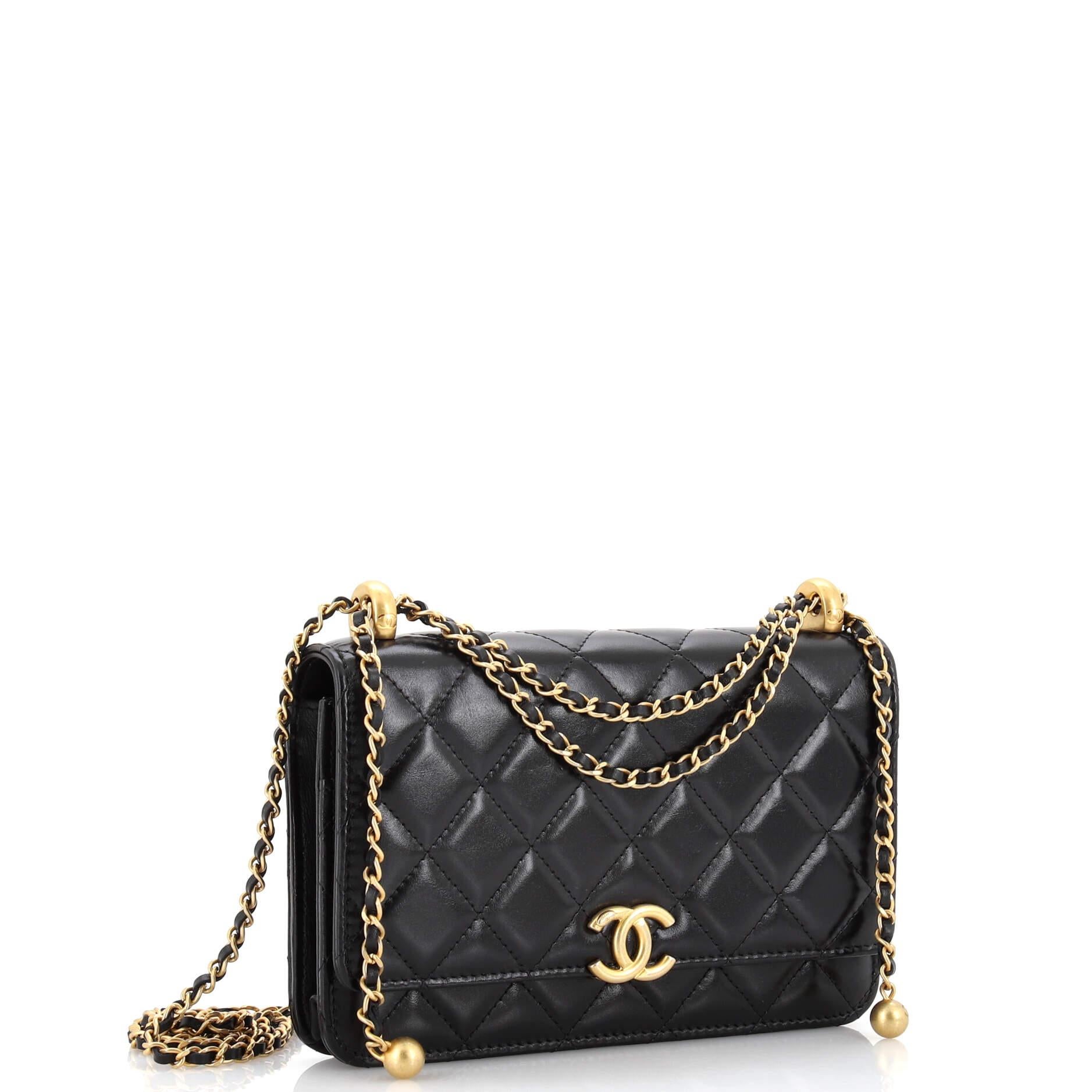 Chanel Perfect Fit Wallet on Chain Quilted Calfskin In Good Condition In NY, NY