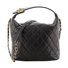 Chanel Perfect Meeting Hobo gestepptes Lammfell groß