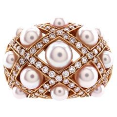 Anello Chanel Perles Matelasse in oro giallo 18k con perle coltivate e diamanti