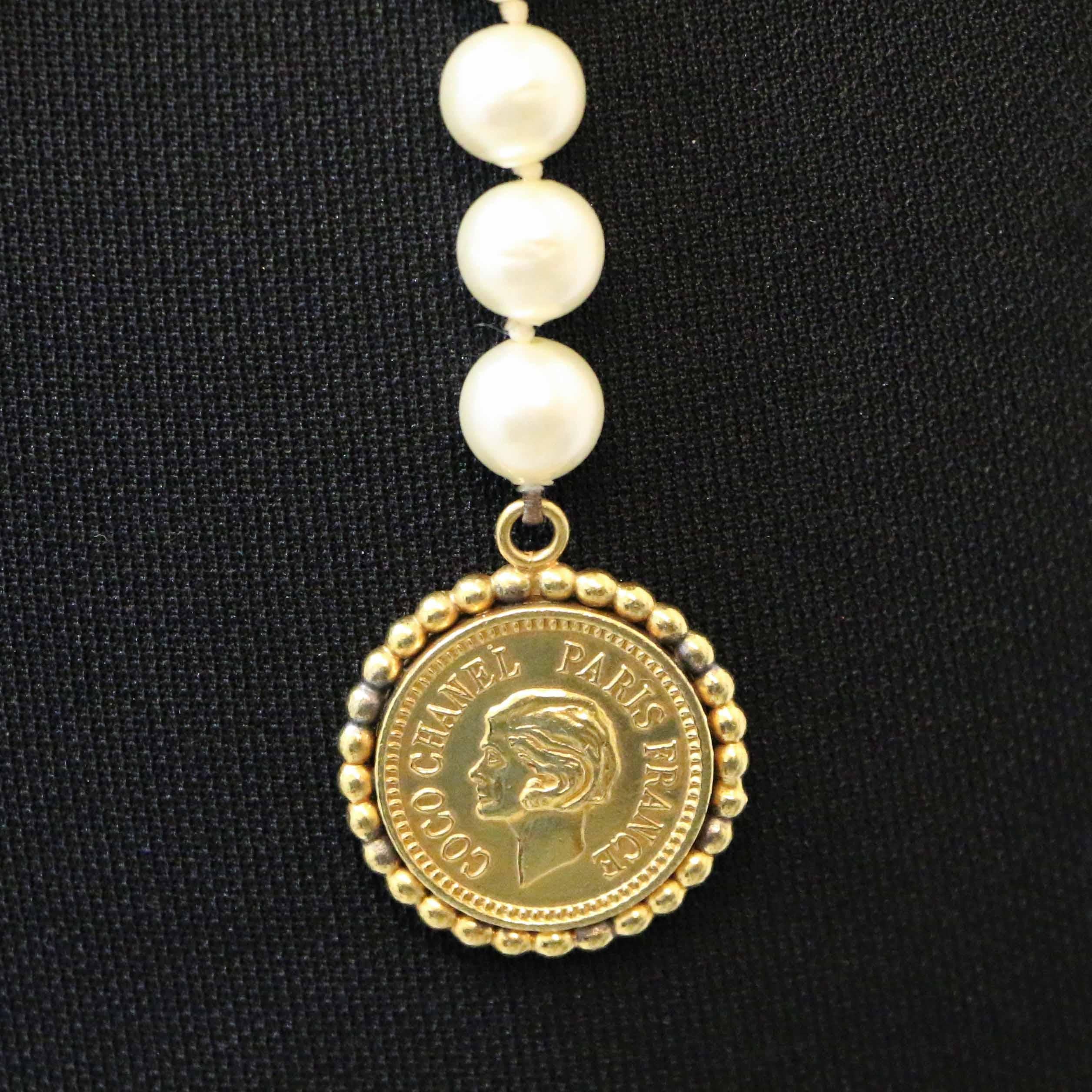 Women's CHANEL Perlescent Pearls Belt