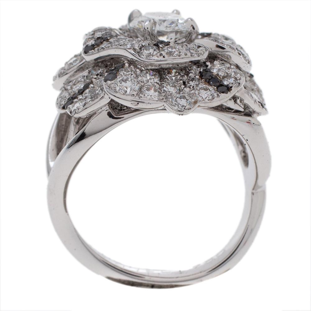 Contemporary Chanel Pétales de Camélia 0.84ct Oval Solitaire 18k White Cocktail Ring Size 51