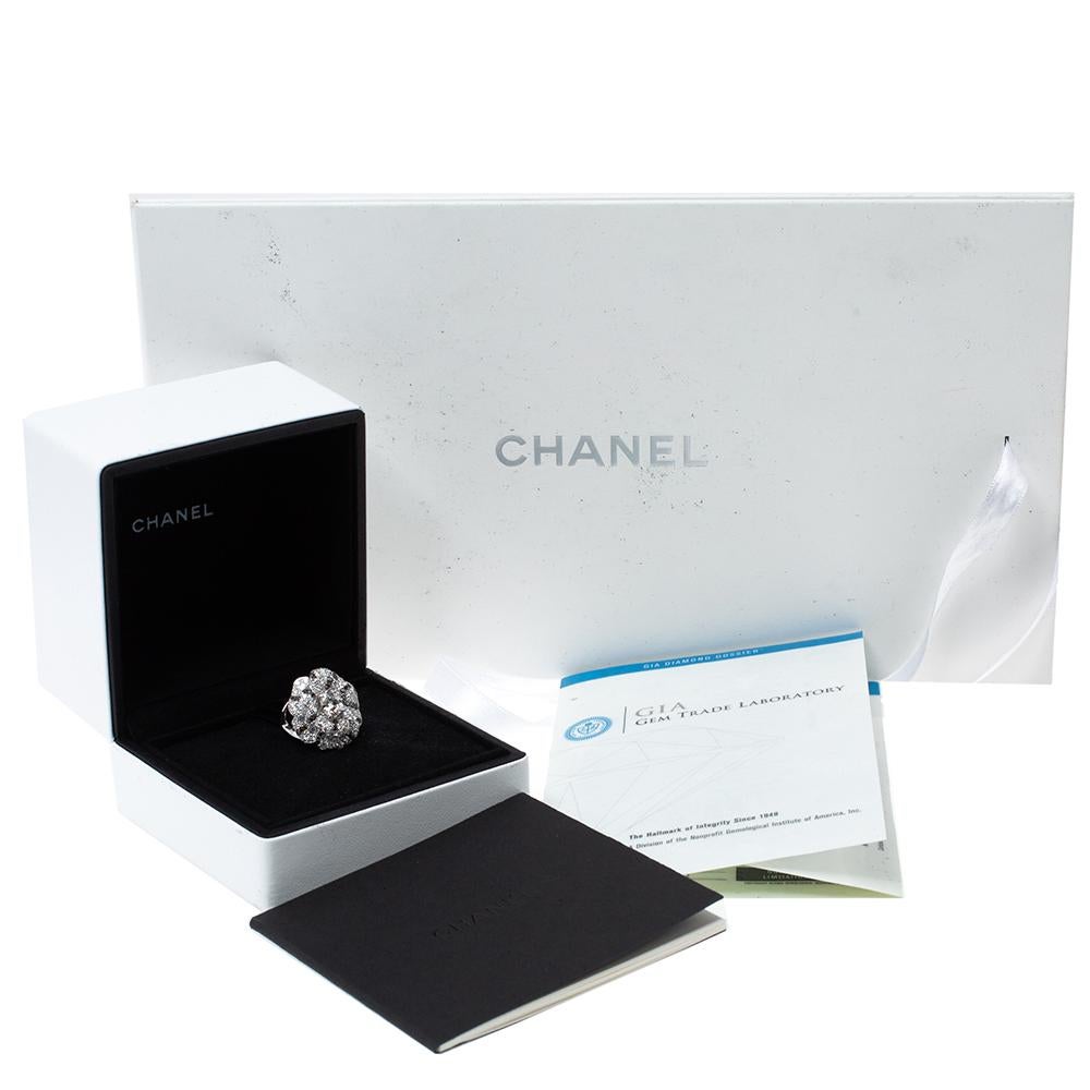 Chanel Pétales de Camélia 0.84ct Oval Solitaire 18k White Cocktail Ring Size 51 2