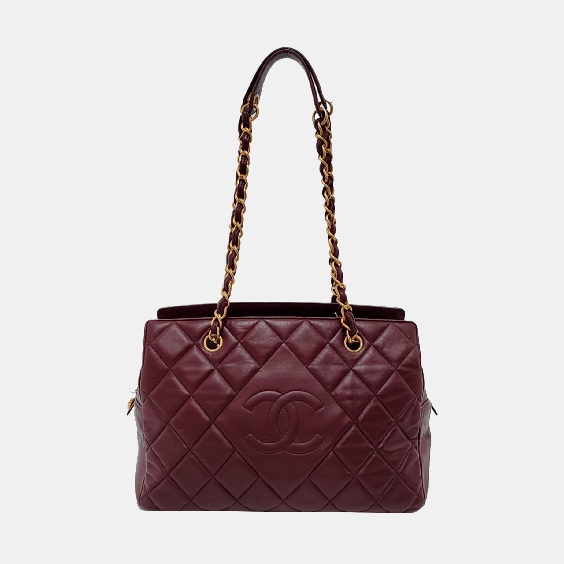 Chanel Petite Shopping Tote PTT Burgundy Lambskin Leather Gold-Tone Chain Shoppi For Sale 1