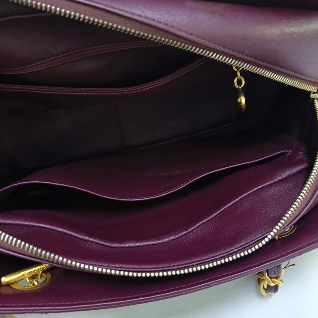 Chanel Petite Shopping Tote PTT Burgundy Lambskin Leather Gold-Tone Chain Shoppi For Sale 2