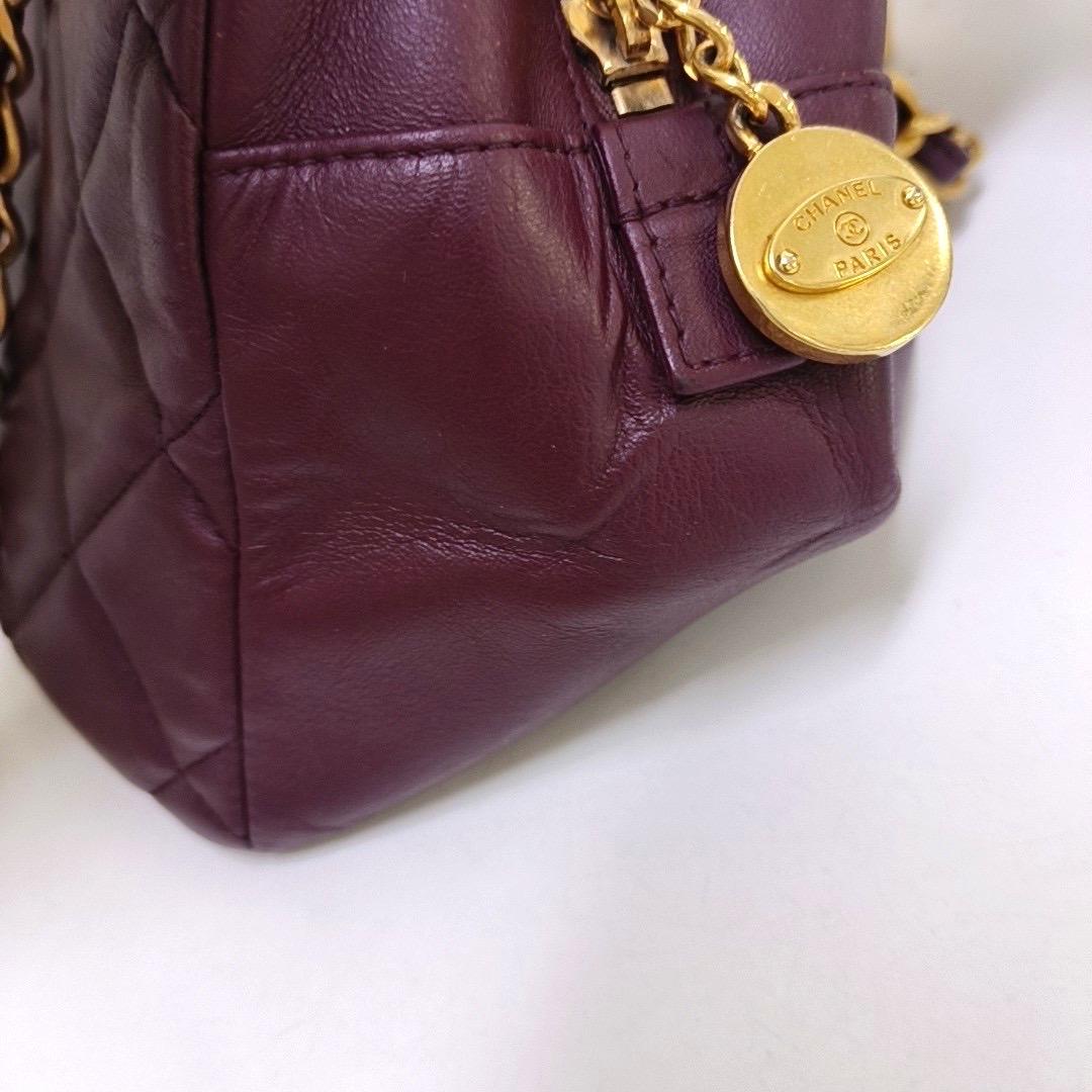 Chanel Petite Shopping Tote PTT Burgundy Lambskin Leather Gold-Tone Chain Shoppi For Sale 4