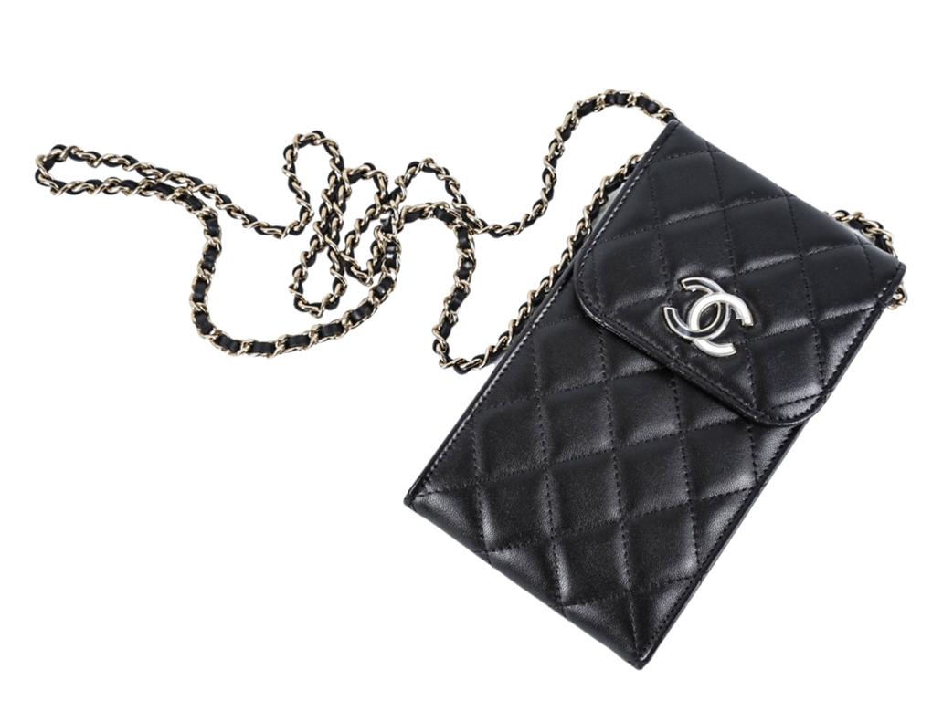 CHANEL PHONE HOLDER BLACK LAMBSKIN LEATHER Cross Body Bag																				 In New Condition In London, GB