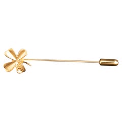 Broche Chanel par Karl Lagerfeld pour l'automne-hiver 2001