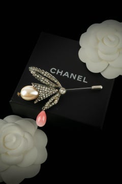 Chanel pin brooch Coco era