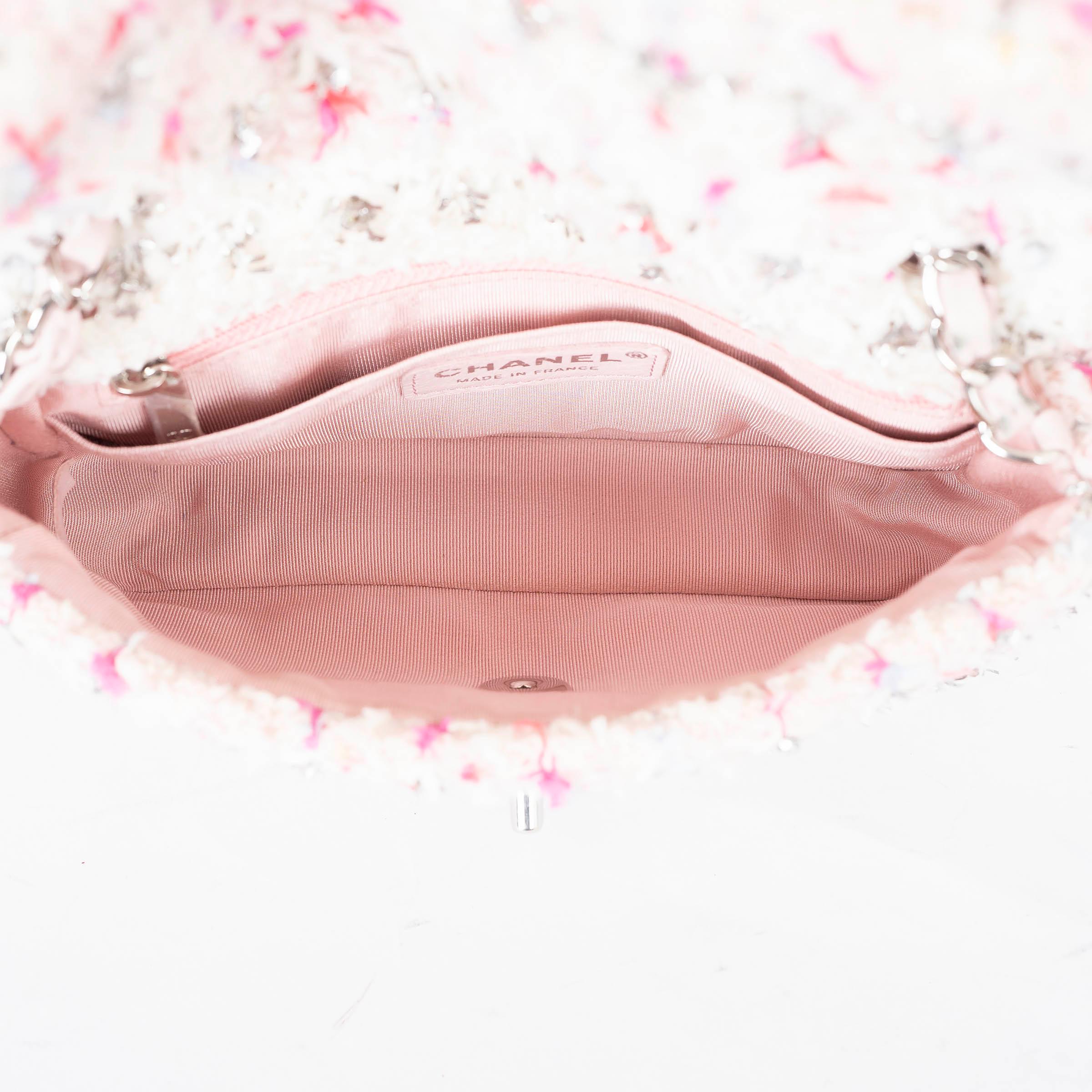 CHANEL pink 2018 18S RIBBON DETAILED KNIT TWEED CLASSIC MINI FLAP Bag For Sale 1