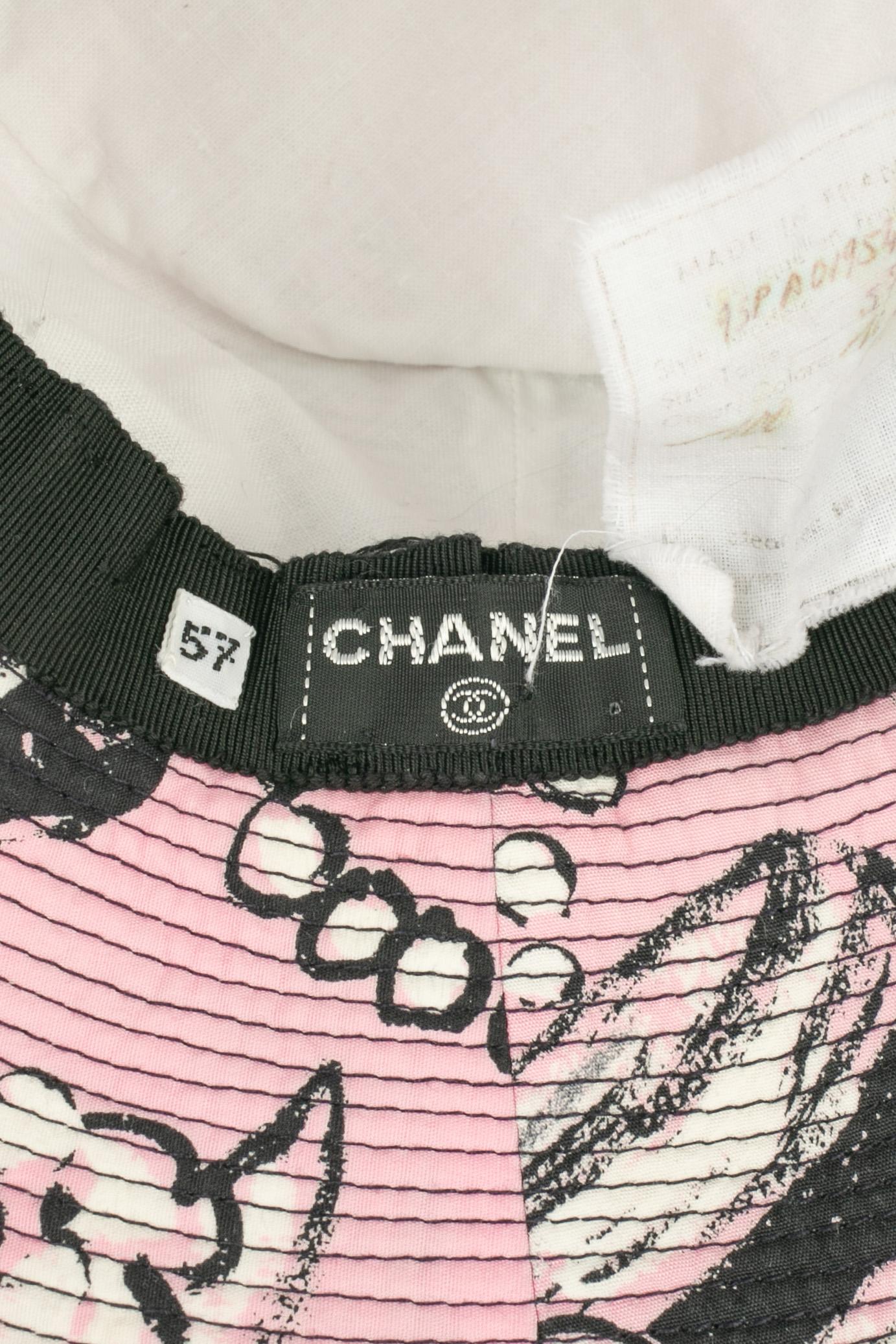 Chanel Rosa und schwarzer Baumwollhut aus Baumwolle, 1993 im Angebot 7