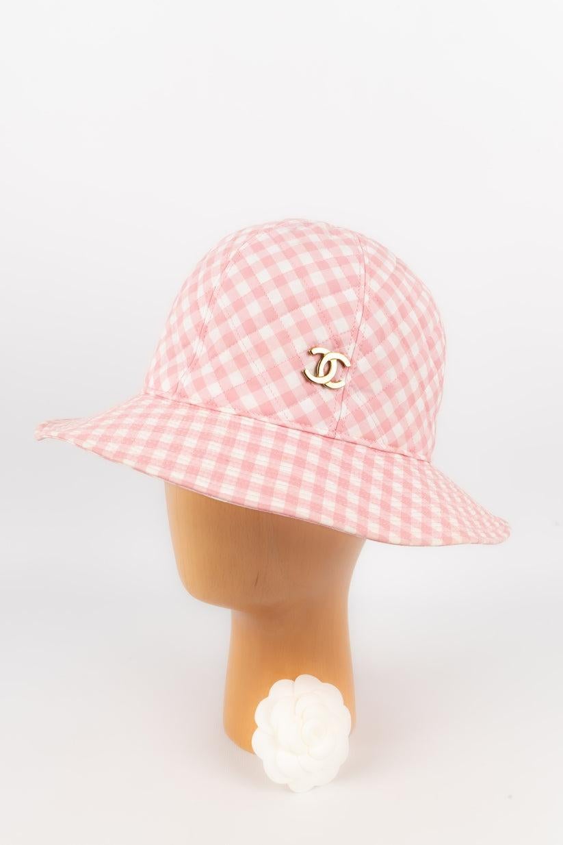 Chanel Pink and White Gingham Quilted Cotton Hat For Sale 3