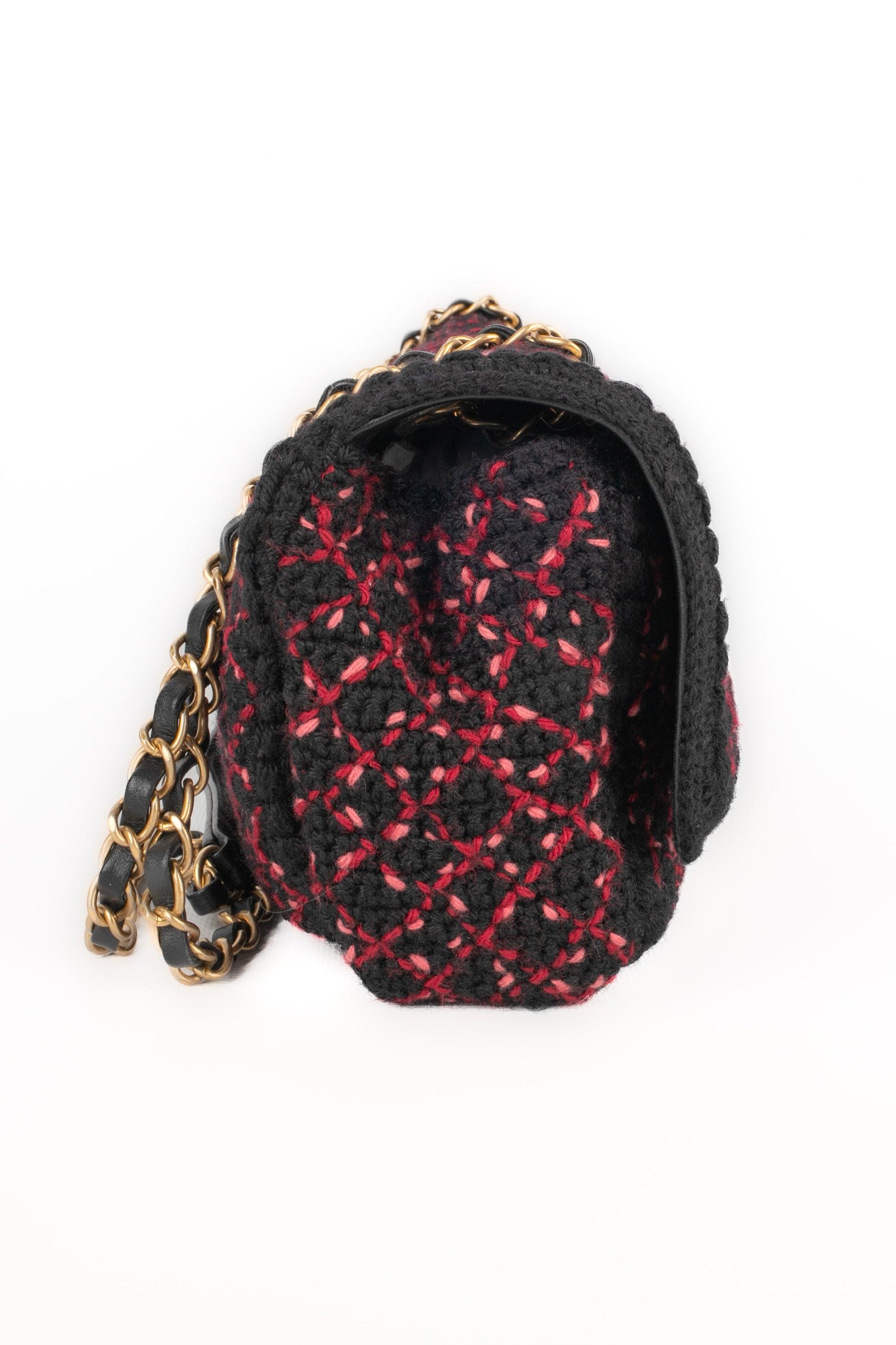 Bolso de malla rosa, negro y rojo de Chanel, 2017 Negro en venta