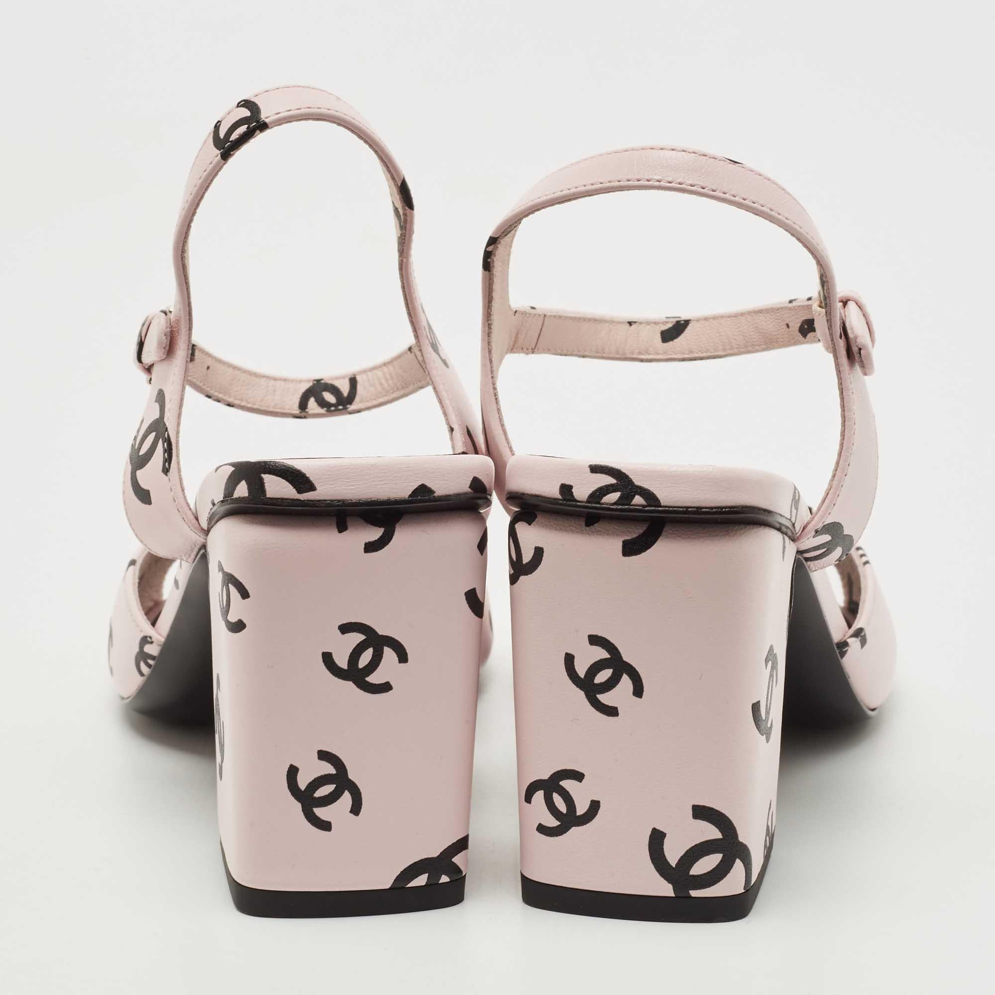 Chanel Pink/Black CC Print Leather Ankle Strap Sandals Size 37 In New Condition In Dubai, Al Qouz 2