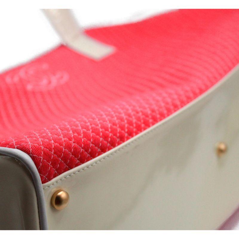 Bolso Chanel Boston Rosa en charol blanco y lona rosa Rojo en venta