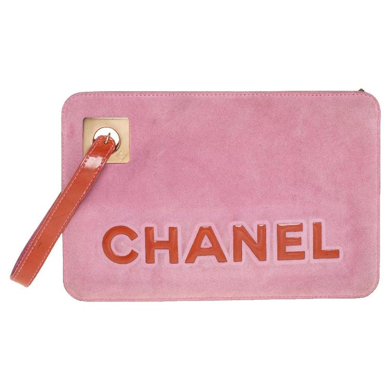 Chanel Chanel Rosa/Braun Wildleder und Lackleder Kamelie Handgelenk Clutch  mit Kamelie im Angebot bei 1stDibs