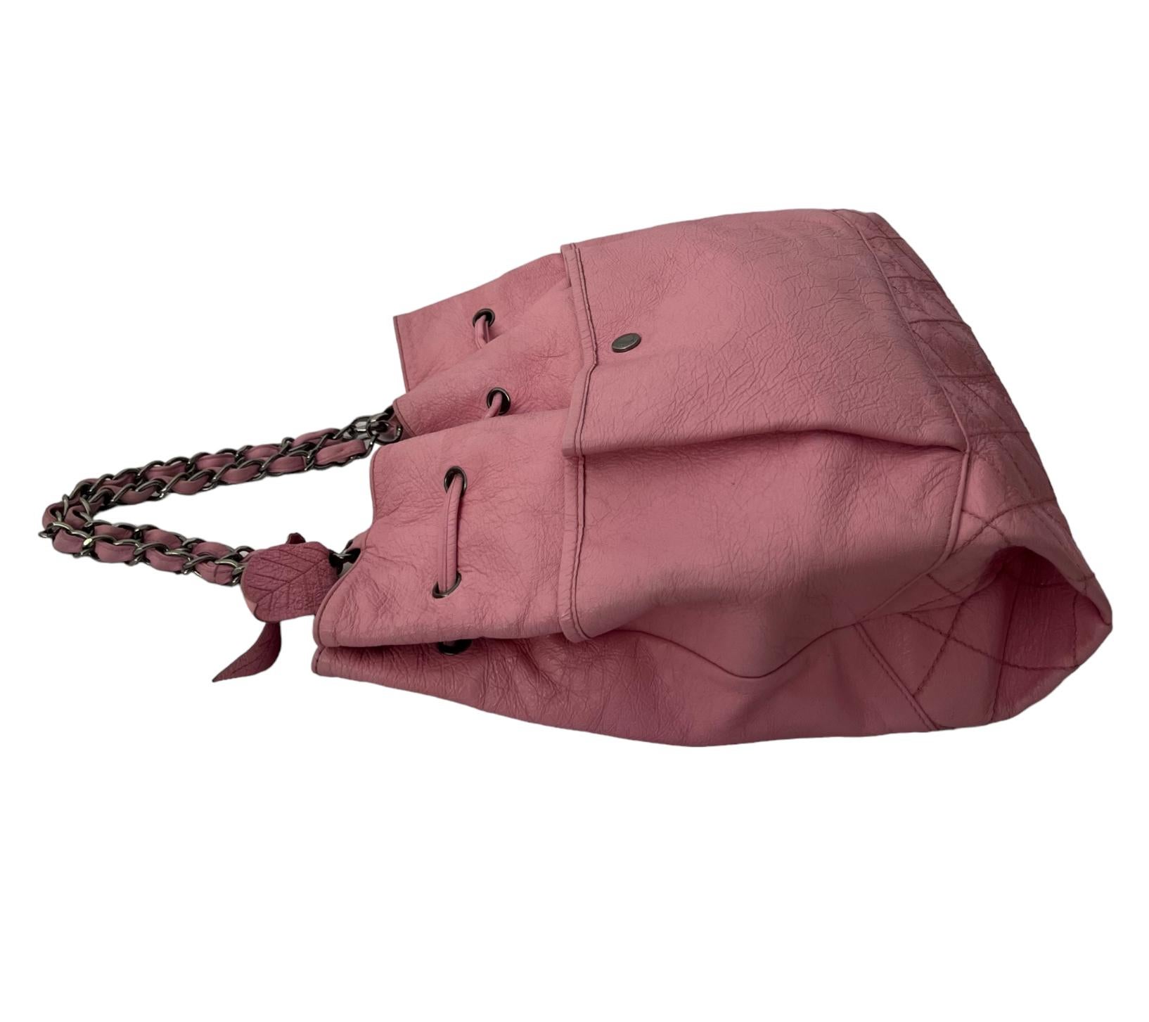 Chanel Pink Bucket Shoulder Bag  In Good Condition In Beverly Hills, CA