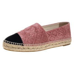 Chanel Pink Camellia Embossed Velvet CC Cap Toe Espadrille Flats Size 40