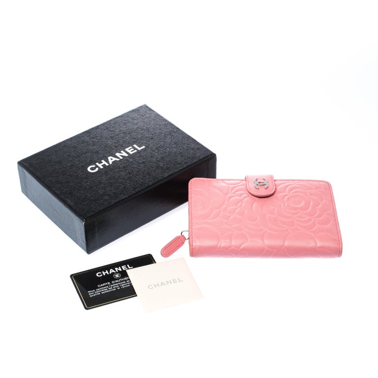 Chanel Pink Camellia Leather CC Wallet For Sale at 1stDibs
