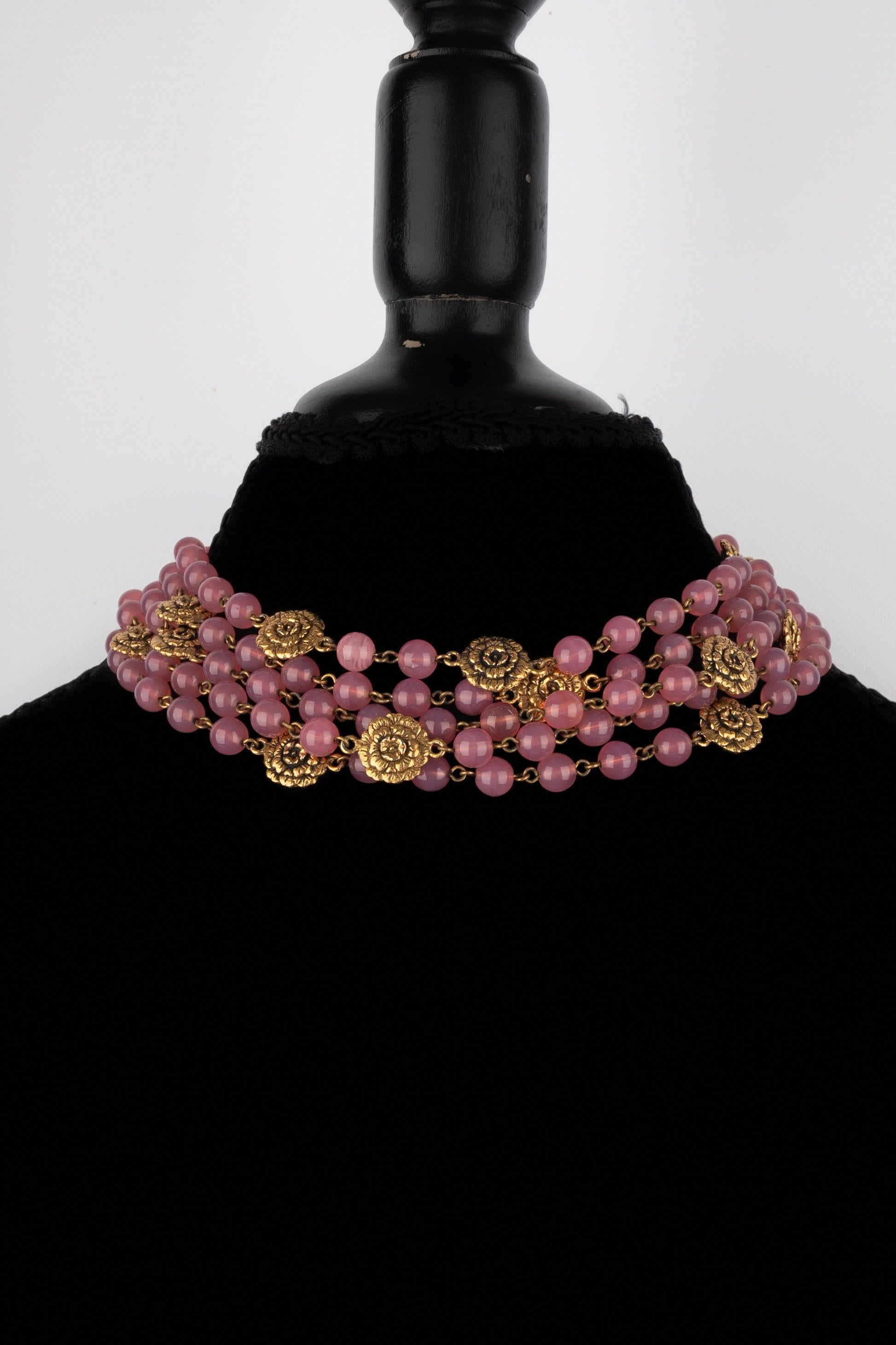 Donna Collana Chanel Pink Camellia in vendita