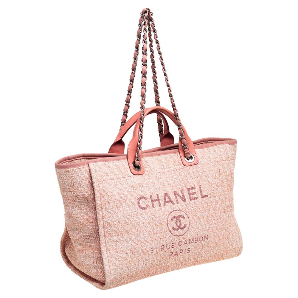 Chanel Pink Canvas and Leather Large Deauville Shopper Tote In Good Condition In Dubai, Al Qouz 2