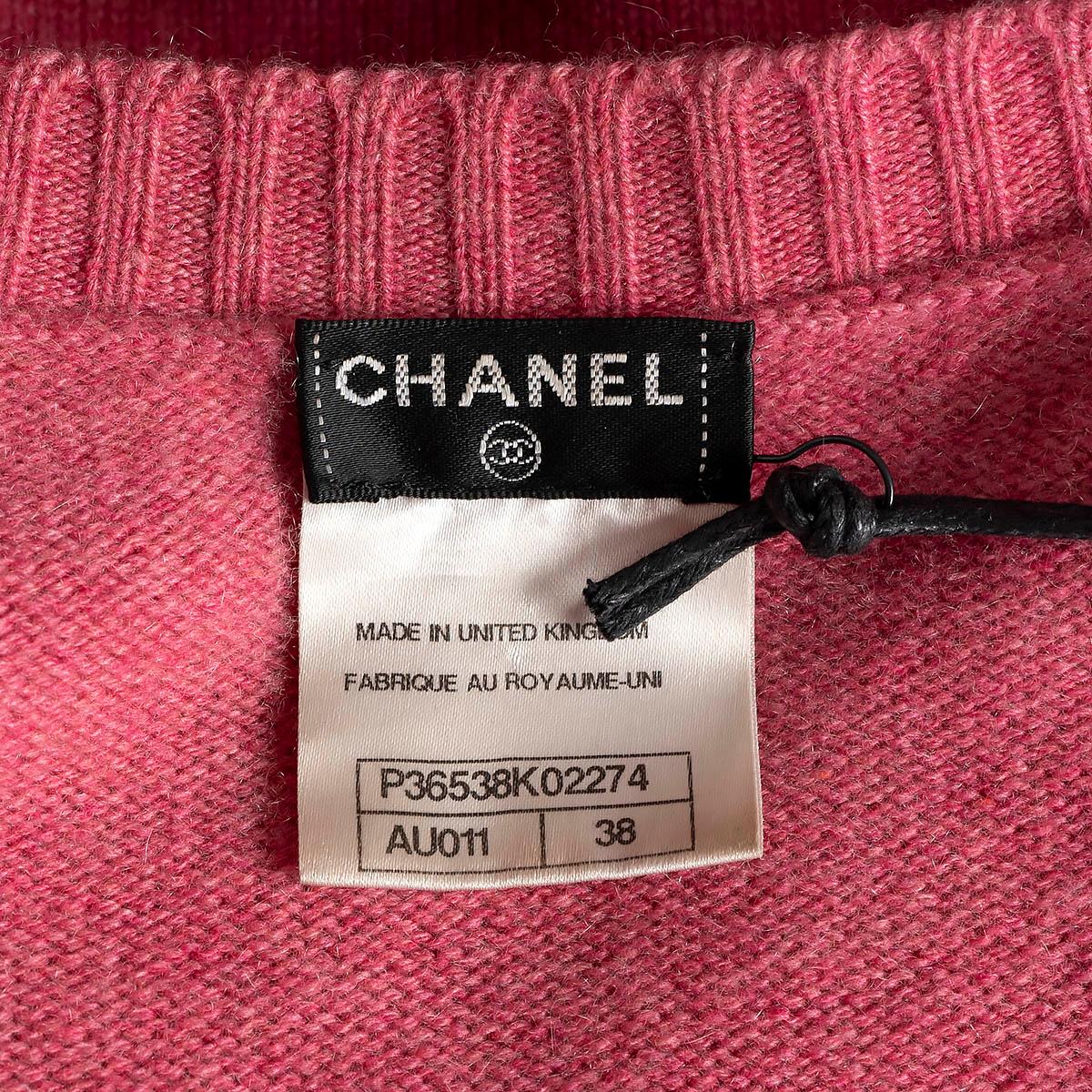 CHANEL pink cashmere 2009 09A CC TURNLOCK Cardigan Sweater 38 S For Sale 4
