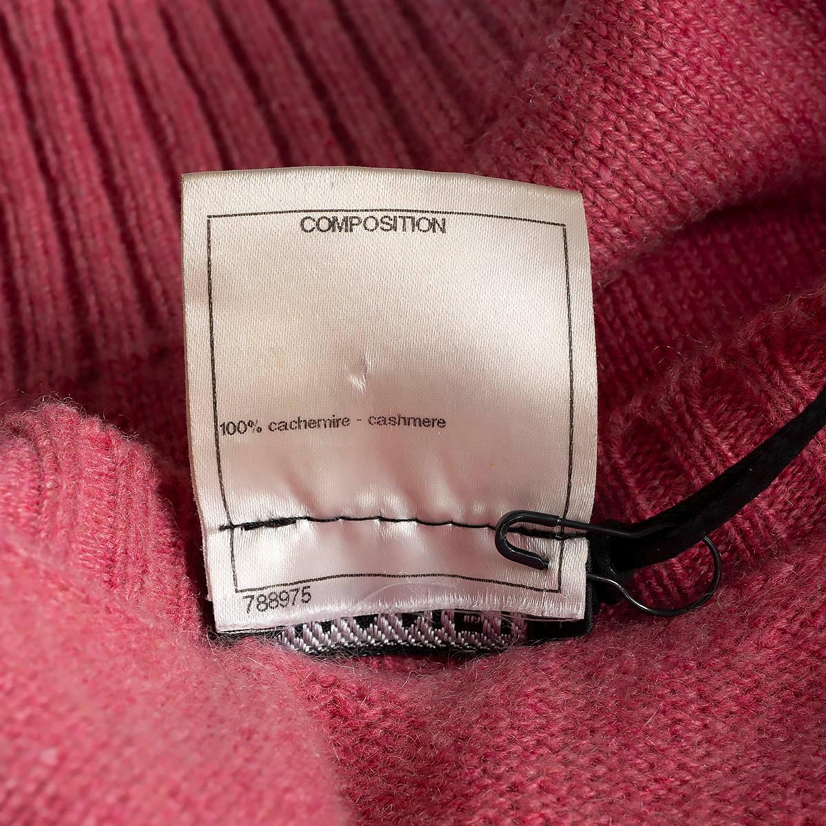CHANEL pink cashmere 2009 09A CC TURNLOCK Cardigan Sweater 38 S For Sale 5