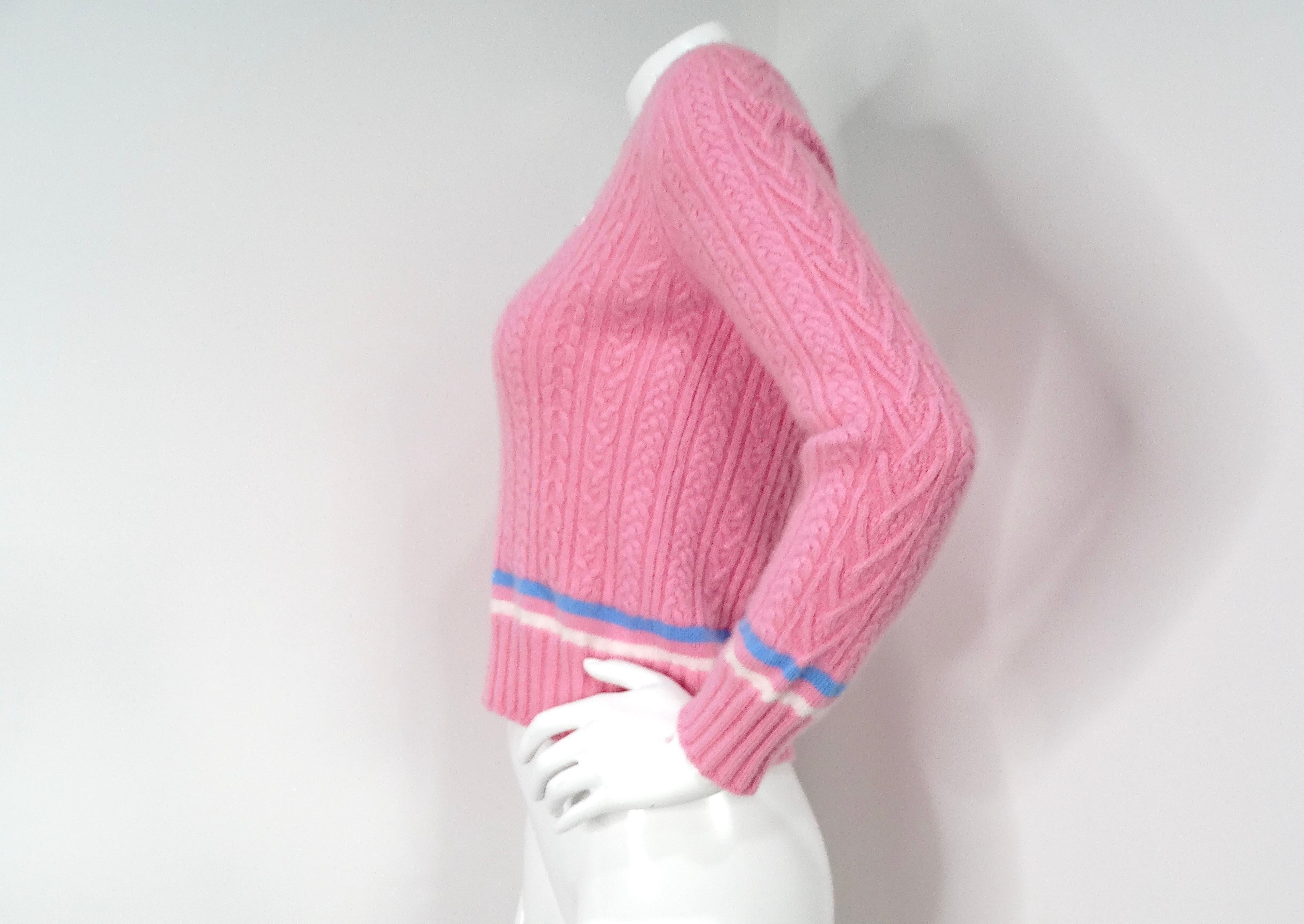 Donna Maglione con scollo a V in misto cotone e cashmere rosa di Chanel in vendita