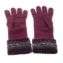 Chanel Pink Cashmere Lurex Knit CC Logo Applique Gloves