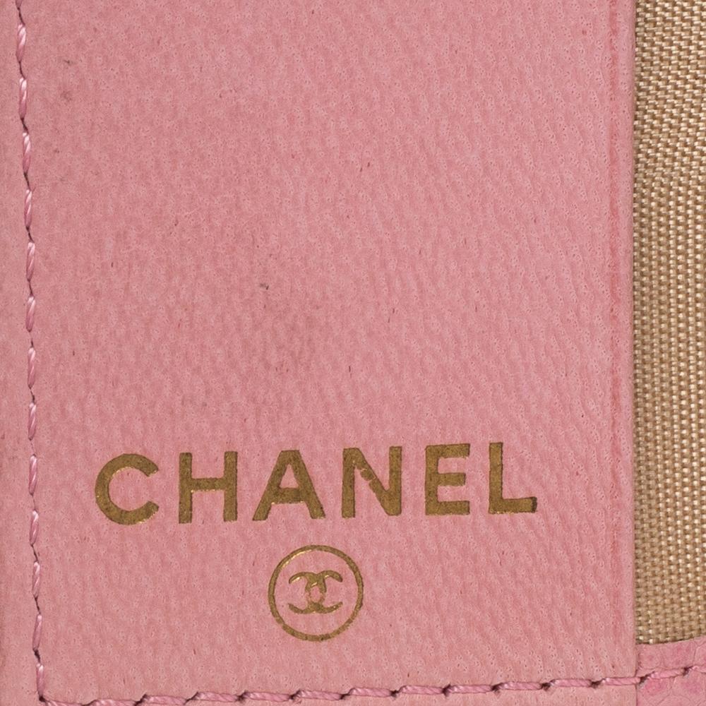 Women's or Men's Chanel Pink Caviar Leather CC Logo 6 Key Holder