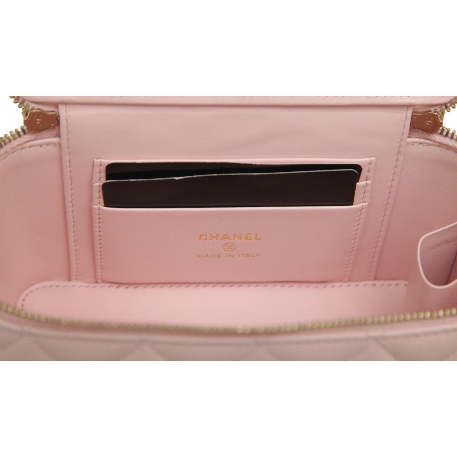  CHANEL Pink Caviar Leather Vanity Bag Case Crossbody Gold HW Light 22S - Video  3
