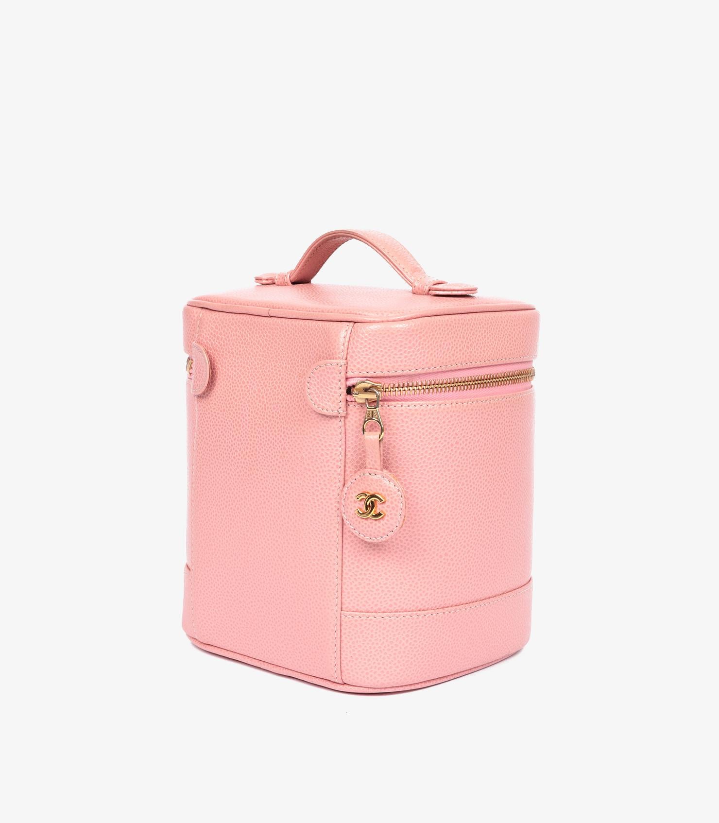 Chanel Pink Caviar Leather Vintage Timeless Vanity Case In Excellent Condition For Sale In Bishop's Stortford, Hertfordshire