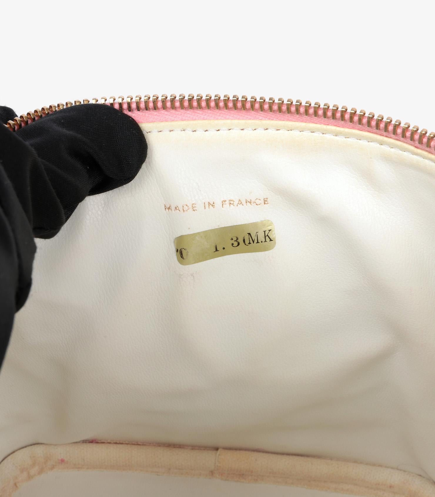 Women's or Men's Chanel Pink Caviar Leather Vintage Timeless Vanity Case For Sale
