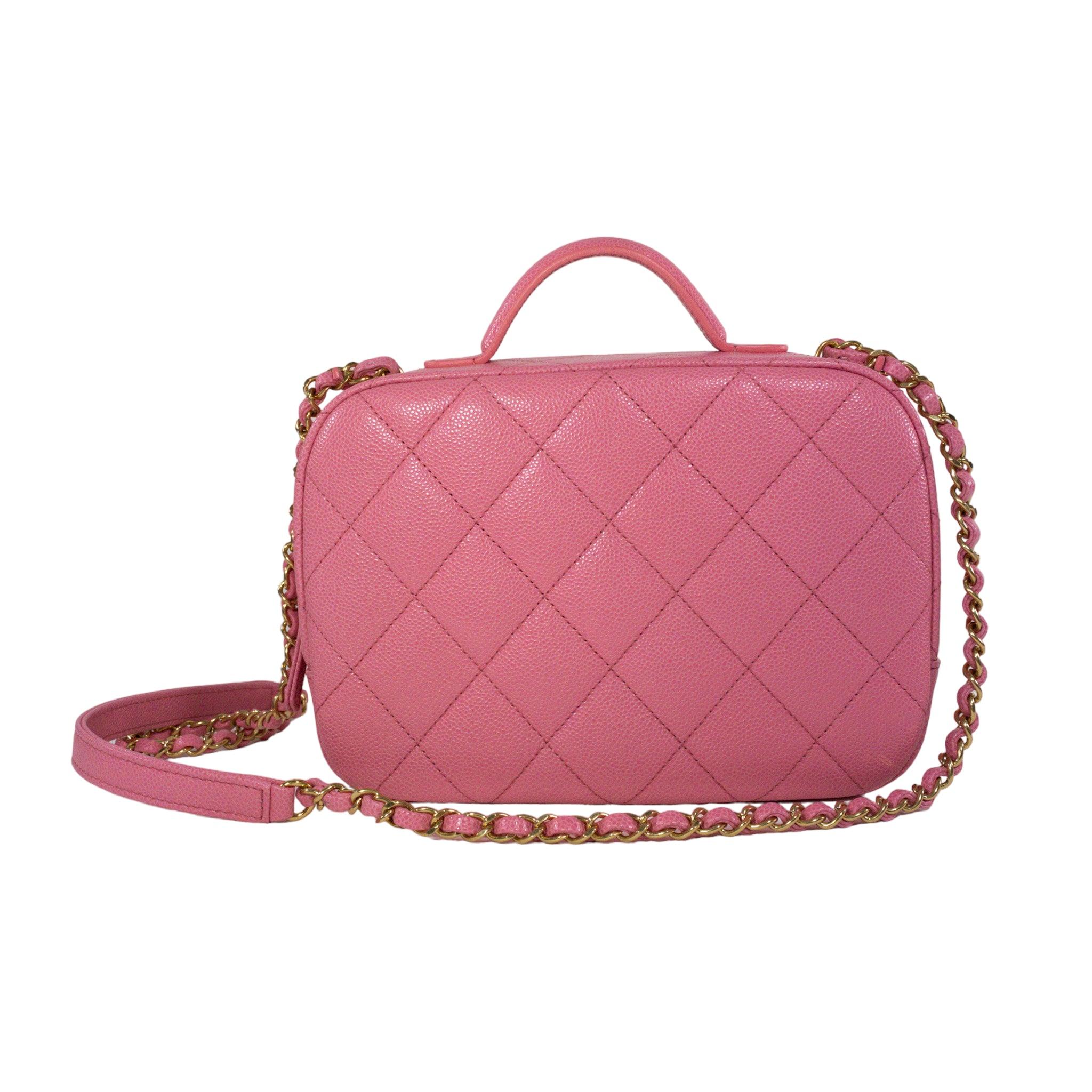 Chanel Pink Caviar Vanity Case Bag

This is an authentic Chanel Vanity Case in pink caviar leather. Quilted throughout, with leather CC logo detail on front. Zips at top, carried by top handle or chain strap. Lined in fabric 

Additional