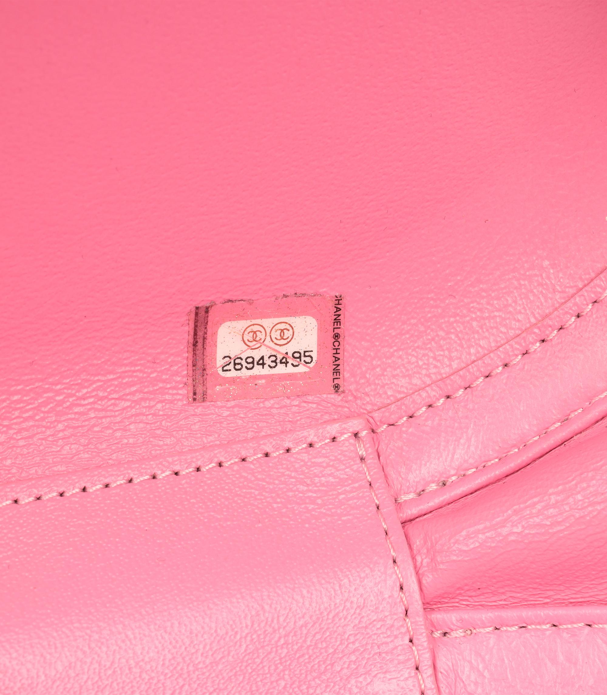 Chanel Pink Chevron Quilted Shiny Calfskin Leather La Pausa Classic Evening Bag in vendita 5