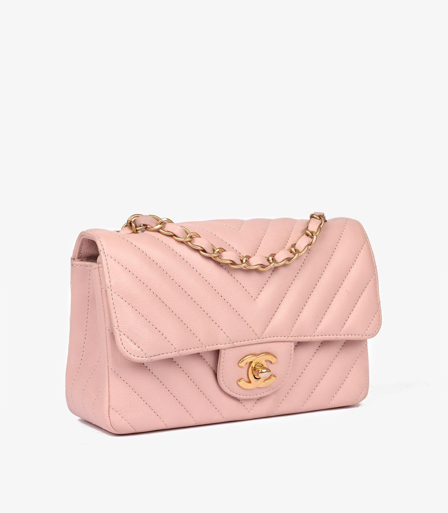 Chanel Light Pink Chevron Quilted Washed Caviar Leather Rectangular Mini Flap Bag

Brand- Chanel
Model- Rectangular Mini Flap Bag
Product Type- Crossbody, Shoulder
Serial Number- 23******
Age- Circa 2017
Accompanied By- Chanel Dust Bag
Colour- Light