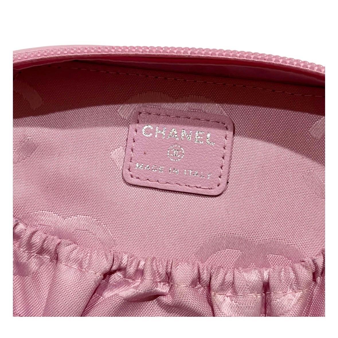 Chanel Pink Cosmetic CC Quilted Bag (2004) For Sale 3