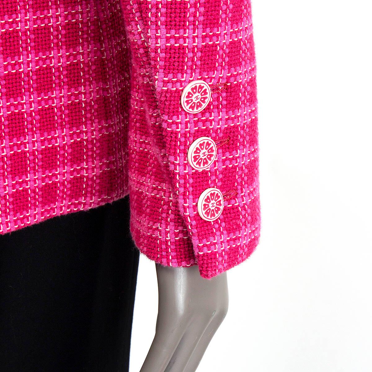 Women's CHANEL pink cotton 2016 SEOUL OVERSIZED TWEED Blazer Jacket 40 M 16C For Sale