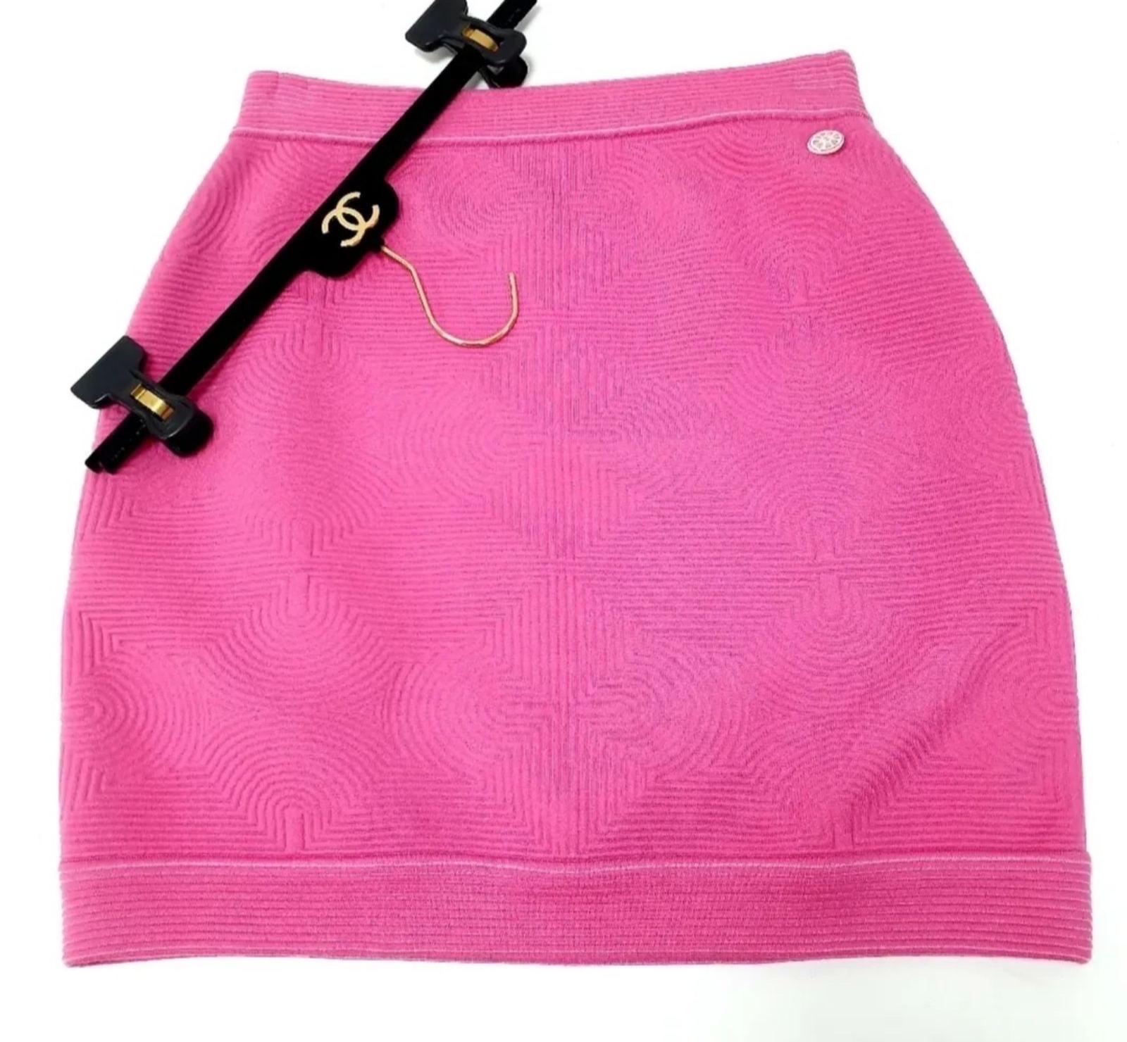 Women's Chanel Pink Cotton Mini Skirt sz.40 For Sale