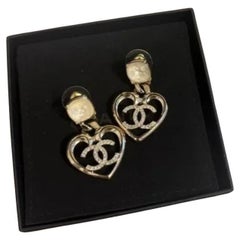 CHANEL Pink Crystal CC Heart Dangle Earrings