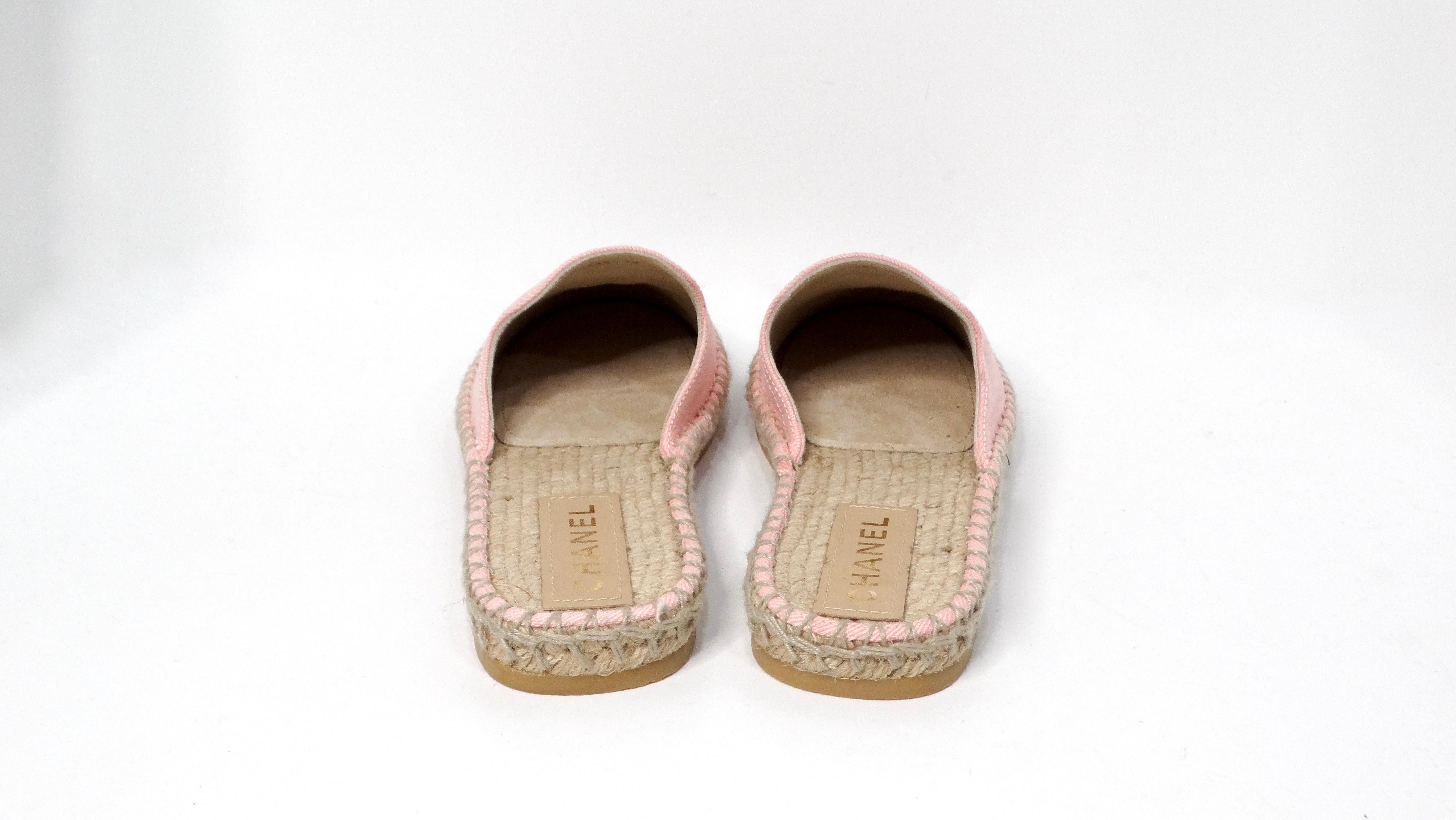 Chanel Pink Denim Interlocking CC Logo Espadrille Mules For Sale 1